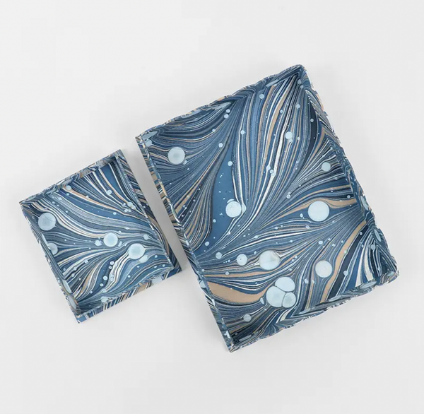 Marbled Scalloped Tray Set